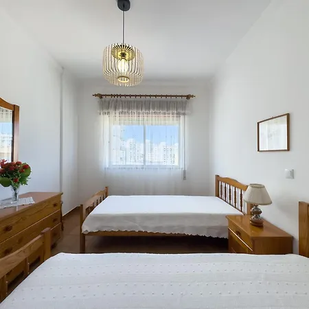 Turisticos Perola Da Rocha Ii *