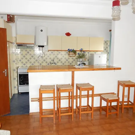 Turisticos Perola Da Rocha Ii *