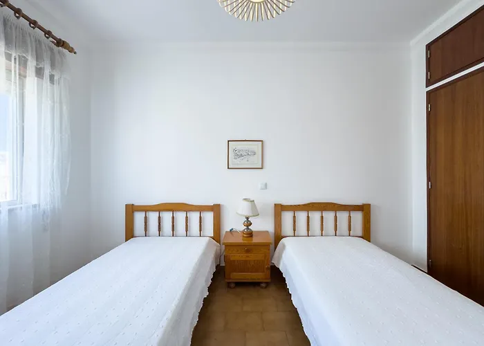 珍珠岩游客2号公寓 *