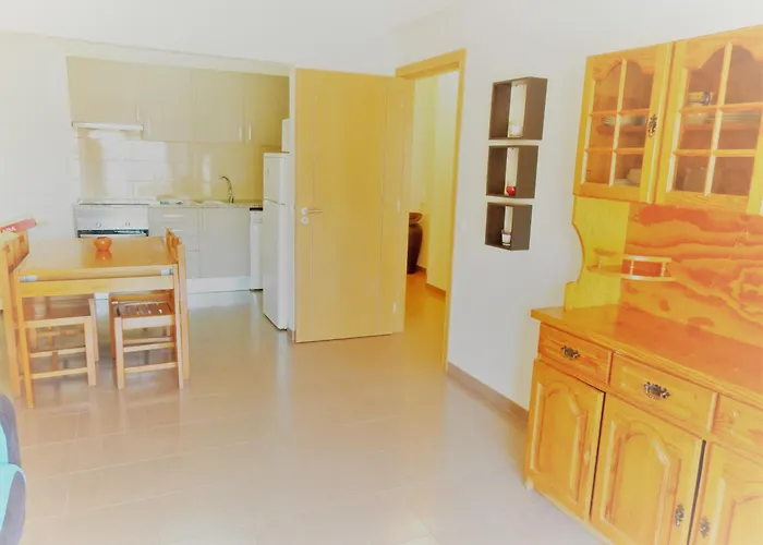 珍珠岩游客2号公寓 *